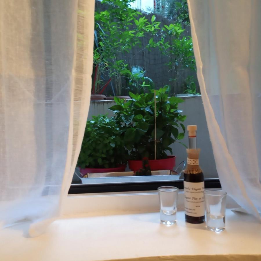 Acropolis Elegant Maisonette By Lodgespot アテネ エクステリア 写真