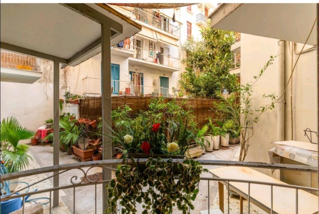 Acropolis Elegant Maisonette By Lodgespot アテネ エクステリア 写真