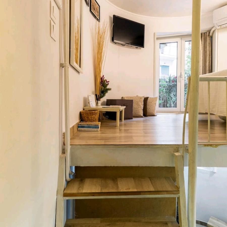 Acropolis Elegant Maisonette By Lodgespot アテネ エクステリア 写真