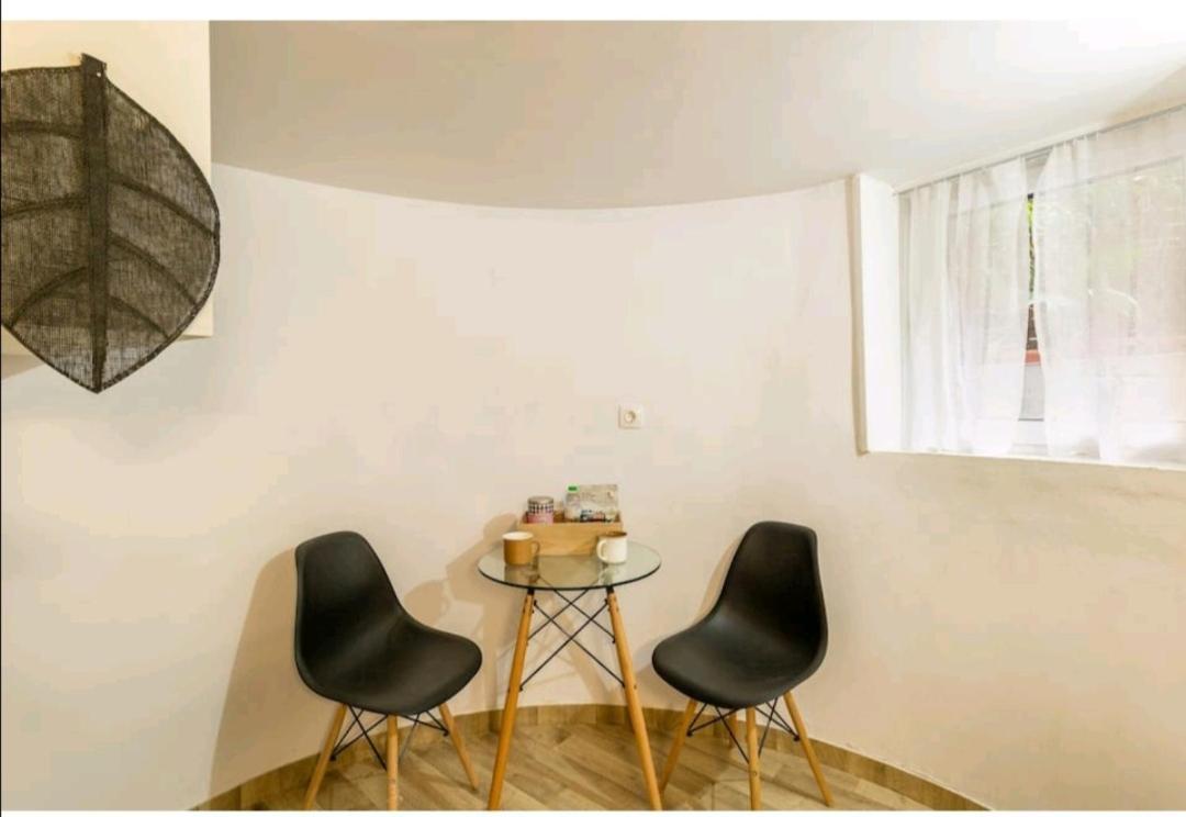 Acropolis Elegant Maisonette By Lodgespot アテネ エクステリア 写真