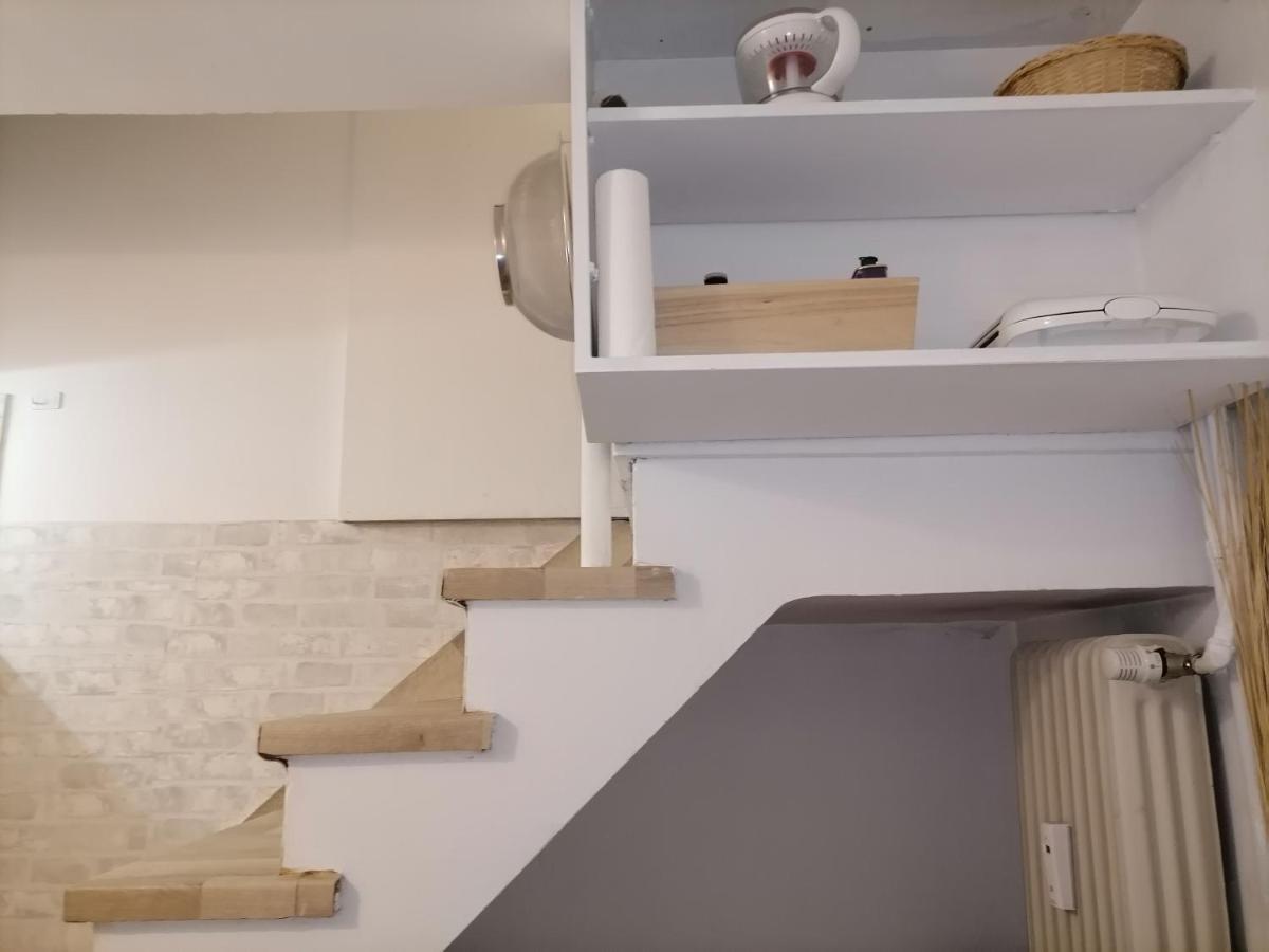 Acropolis Elegant Maisonette By Lodgespot アテネ エクステリア 写真