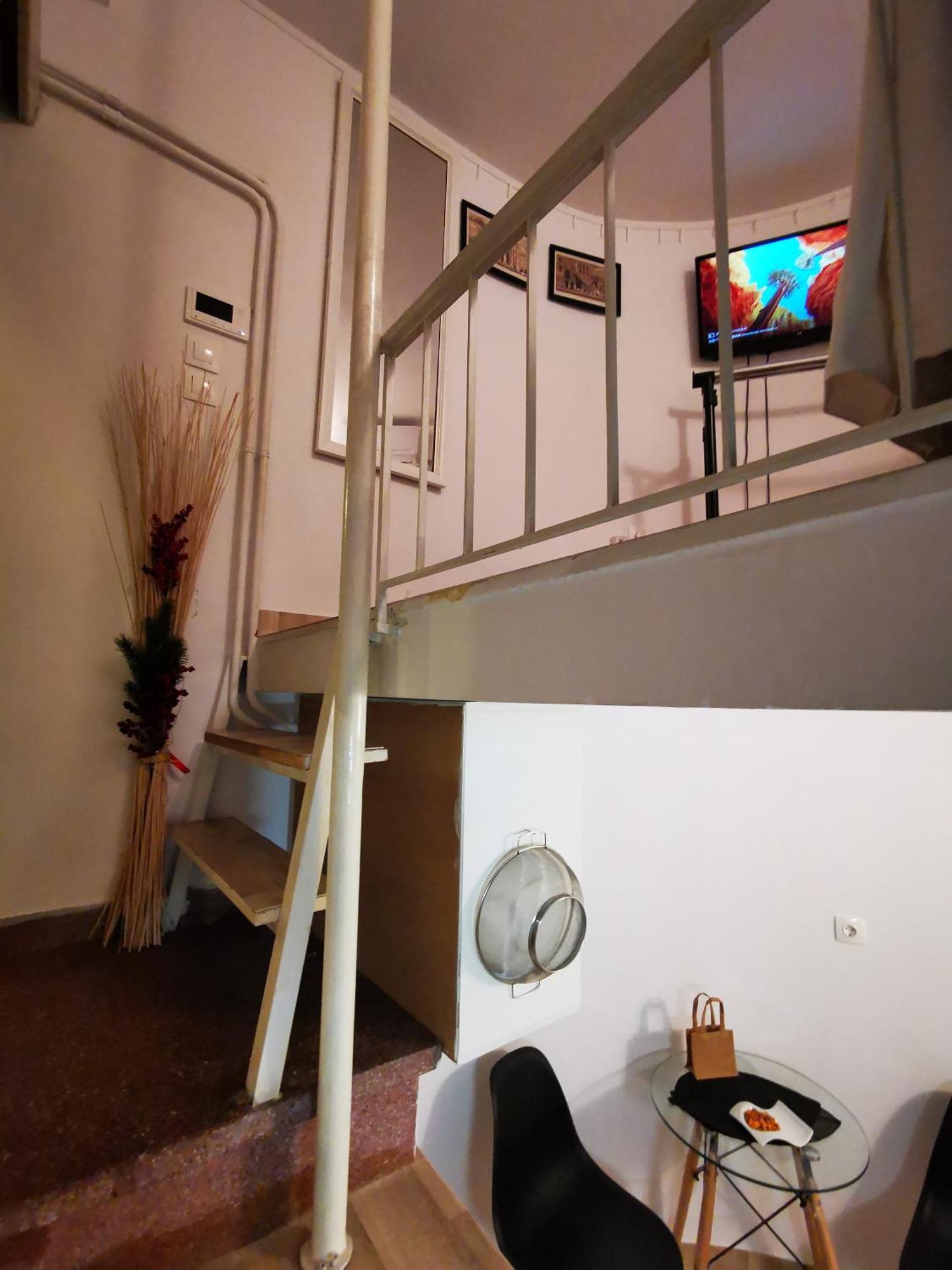 Acropolis Elegant Maisonette By Lodgespot アテネ 部屋 写真