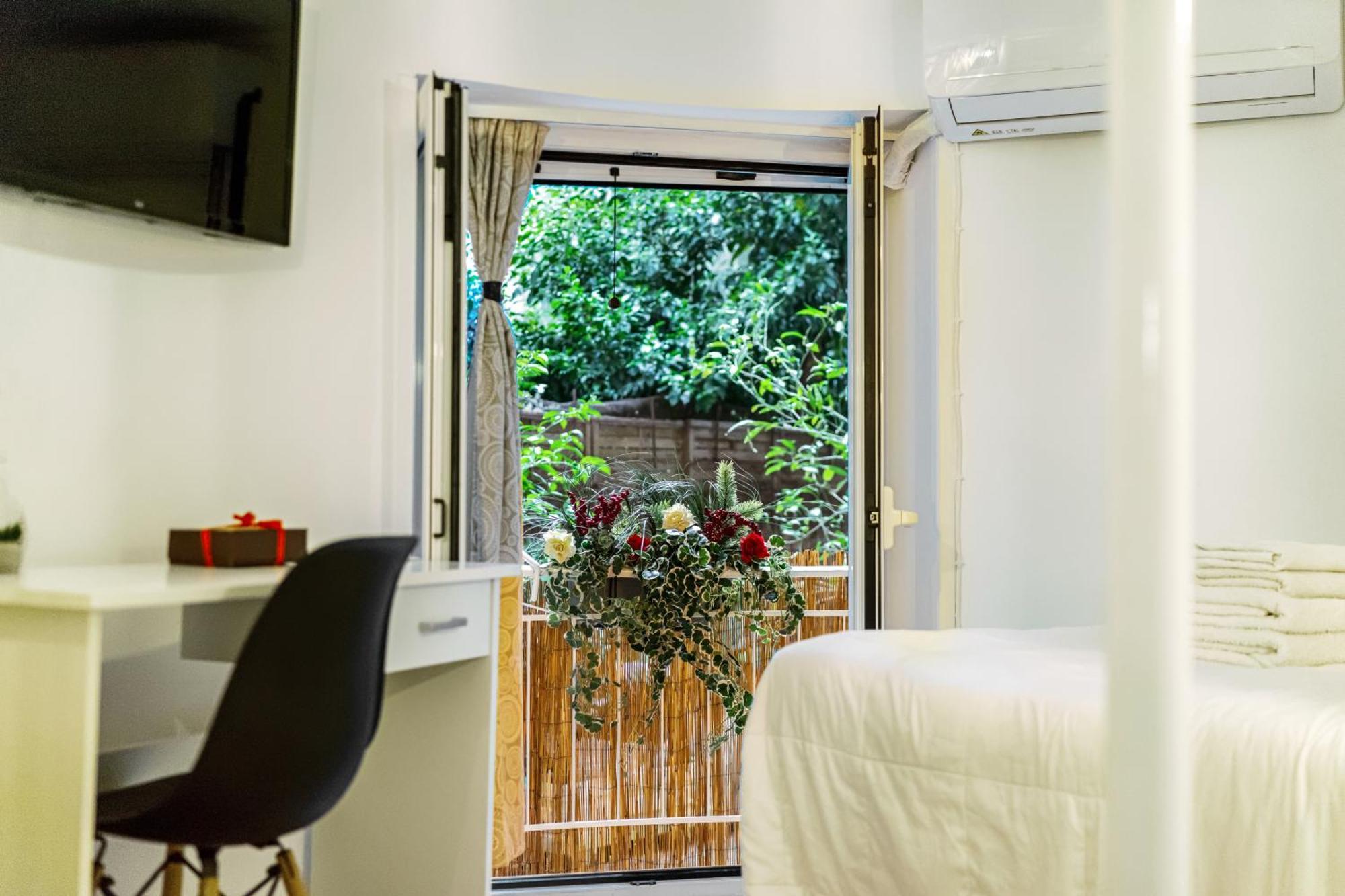 Acropolis Elegant Maisonette By Lodgespot アテネ エクステリア 写真