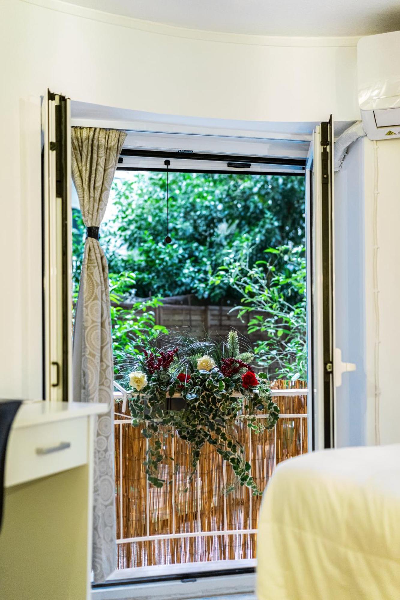 Acropolis Elegant Maisonette By Lodgespot アテネ エクステリア 写真