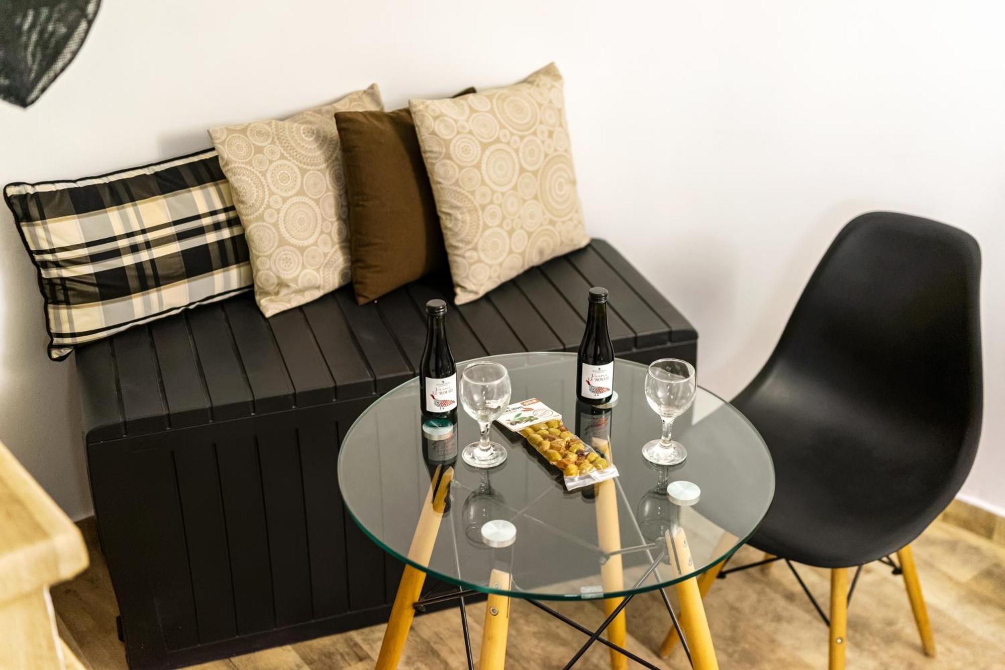 Acropolis Elegant Maisonette By Lodgespot アテネ エクステリア 写真